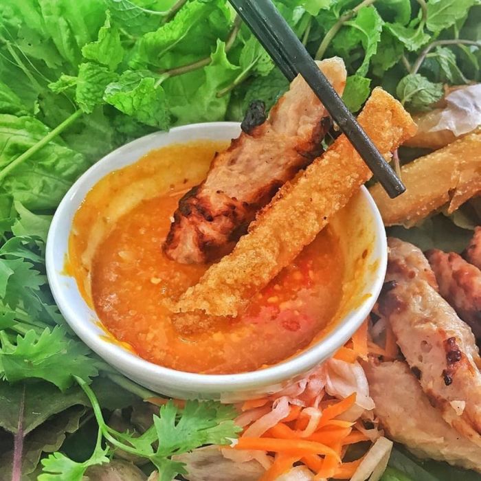 Khó cưỡng với 10 quán Nem Nướng Quận 8 ngon giá hợp lý Sài Gòn Hồ Chí Minh (5)